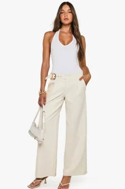 Pantalon taille basse ceinturé à jambe droite