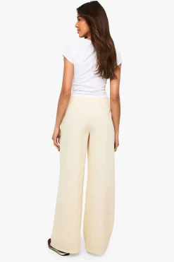 Pantalon taille basse à jambes larges