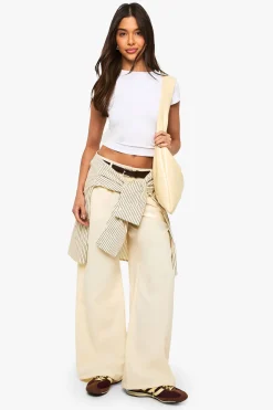 Pantalon taille basse à jambes larges