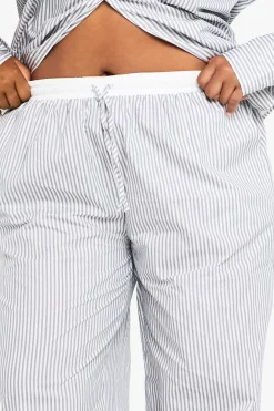 Pantalon à taille contrastée et jambes larges
