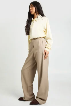 boohoo Pantalon Taille Haute À Jambes Larges Coupé Cousu Basics Pour Grandes Tailles<Femme Pantalons