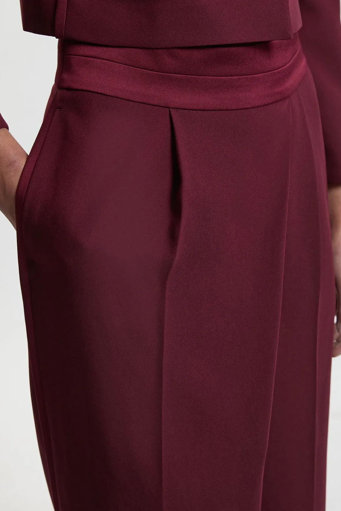 Pantalon Tailleur En Crêpe Envers Satin