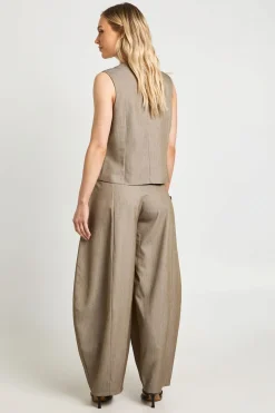 Pantalon Tailleur À Jambes Tonneau Et Plis