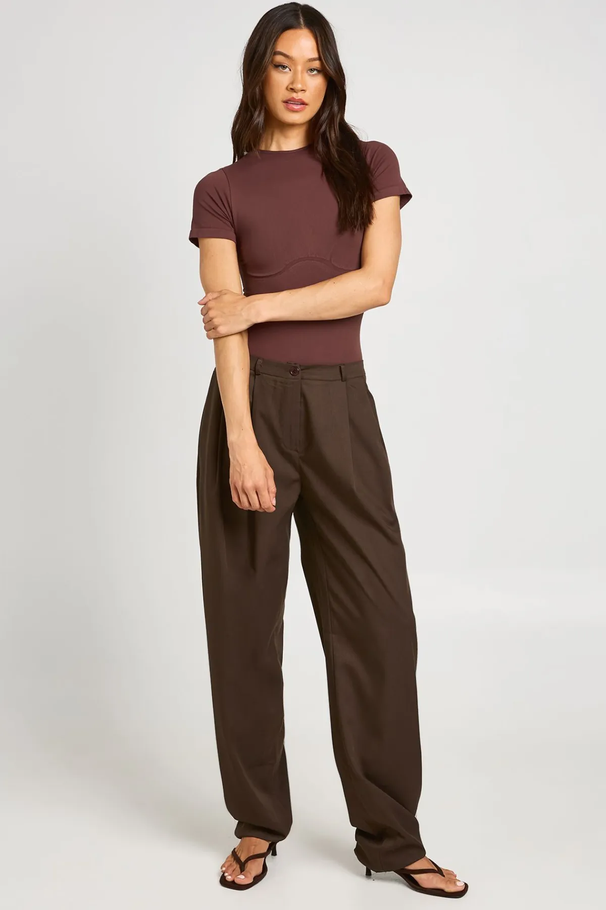 boohoo Pantalon Tailleur Large À Taille Haute Plissée<Femme Pantalons