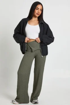 Pantalon texturé à taille nouée et jambes droites