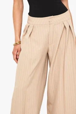 boohoo Pantalon tissé à fines rayures à jambe ultra large<Femme Pantalons