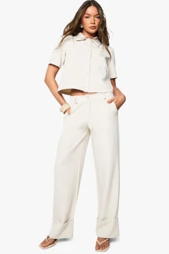 Pantalon tissé à ourlet retroussé et jambes larges