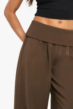 Pantalon tissé à pli sur mesure