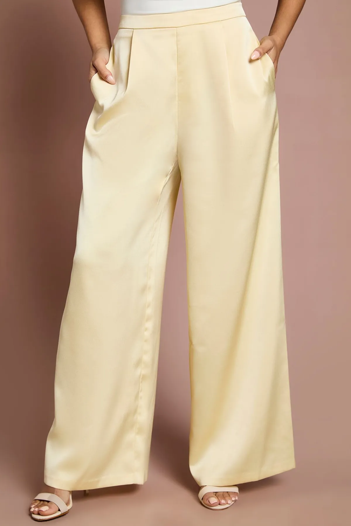 Coast Pantalon Évasé En Satin Petite<Femme Pantalons|Satin Et Dentelle