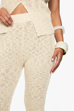 Pantalon évasé en tricot crocheté
