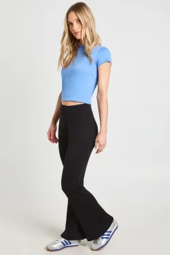 boohoo Pantalon Évasé Taille Haute Basique Petite<Femme Pantalons|Basiques