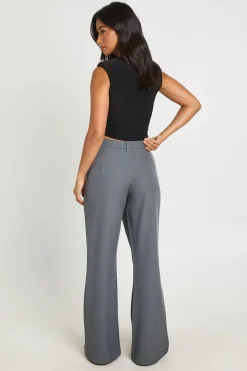boohoo Pantalon Évasé Tailleur Petite Basics<Femme Pantalons