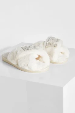 Pantoufles de mariée ornées « Wifey »