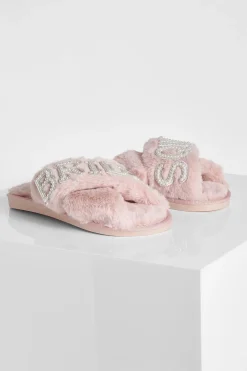 Pantoufles ornées 