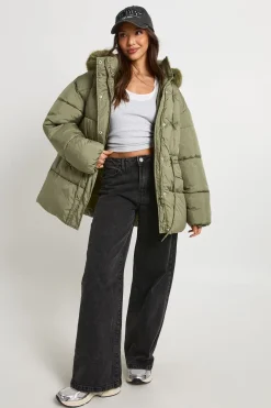 Parka à garniture en synthétique