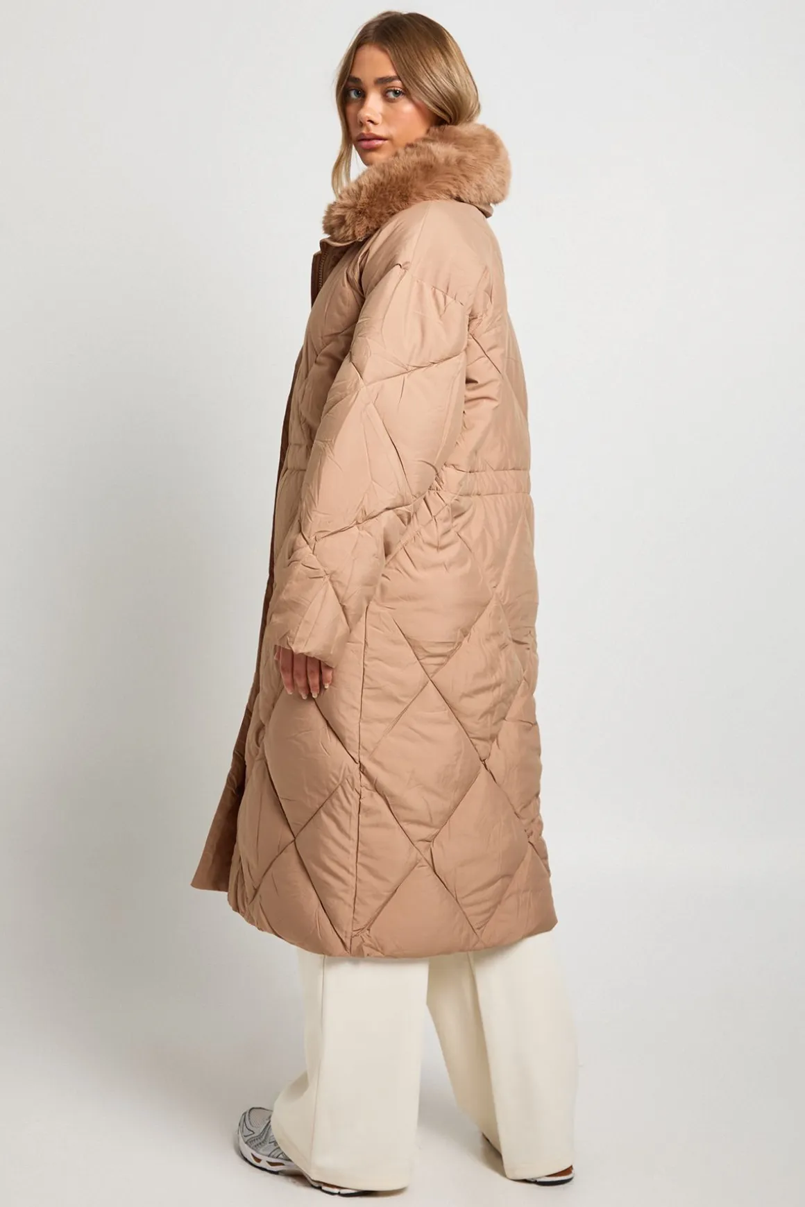 Parka Maxi Quilté Premium Ornée de Faux Fourrure