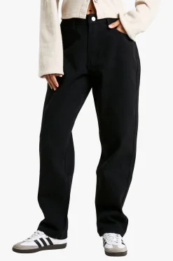 Petite Basic Black Straight Leg Jeans