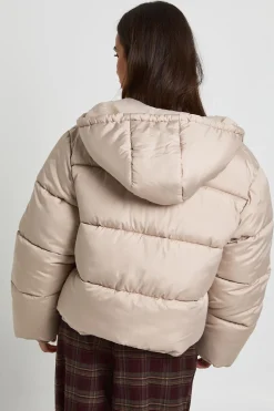 Petite doudoune matelassée à capuche