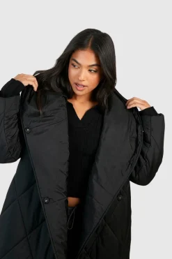 boohoo Petite - Doudoune oversize matelassée<Femme Doudounes|Vestes & Manteaux