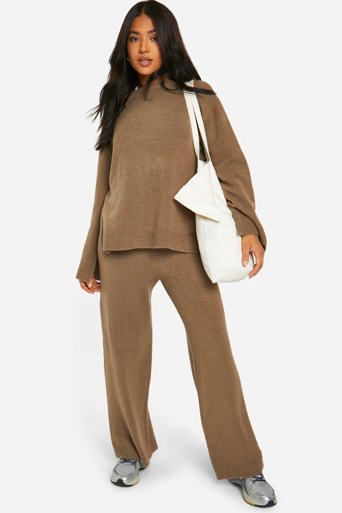 boohoo Petite - Ensemble en maille douce avec pull et pantalon flare<Femme Pulls Et Gilets|Toutes Les Mailles