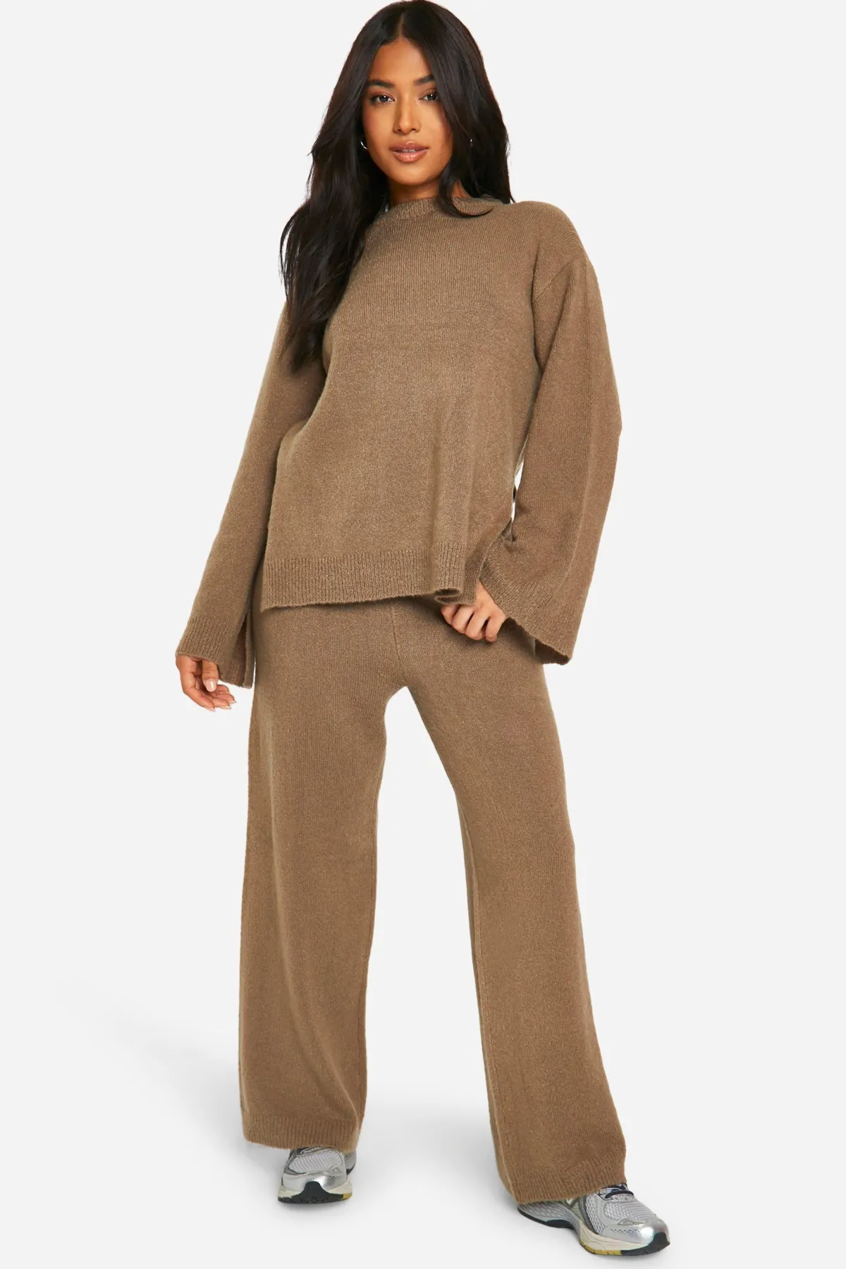 boohoo Petite - Ensemble en maille douce avec pull et pantalon flare<Femme Pulls Et Gilets|Toutes Les Mailles