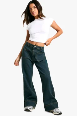 Petite Jean à Détail de Poche et Jambe Évasée,