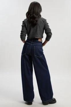 Petite Jean taille mi-haute coupe ample et jambes larges
