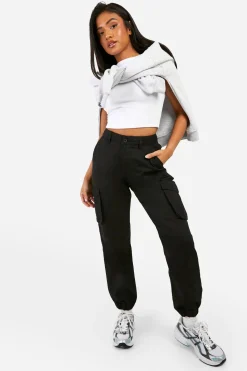 boohoo Petite Joggers Cargo en Twill à Taille Haute<Femme Pantalons