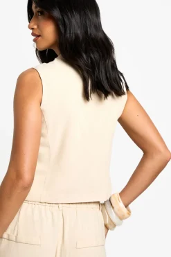 Petite Linen Look Waistcoat devient Gilet à l'aspect lin pour petites tailles