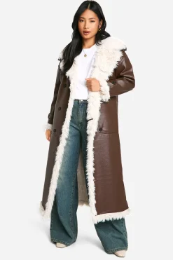 boohoo Petite Manteau Long en synthétique<Femme Looks Chocolat|Manteaux Et Vestes D’Automne