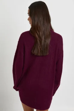 Petite mini robe en tricot brossé super doux à col roulé