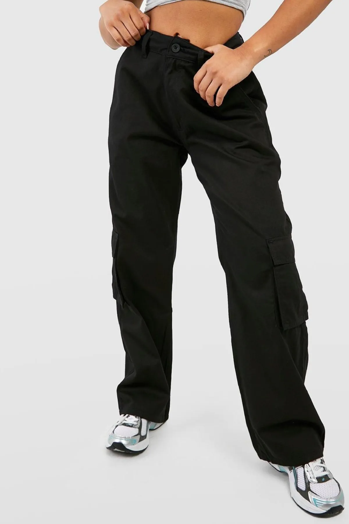 boohoo Petite Pantalon Cargo à Taille Haute en Twill et Coupe Droite<Femme Pantalons