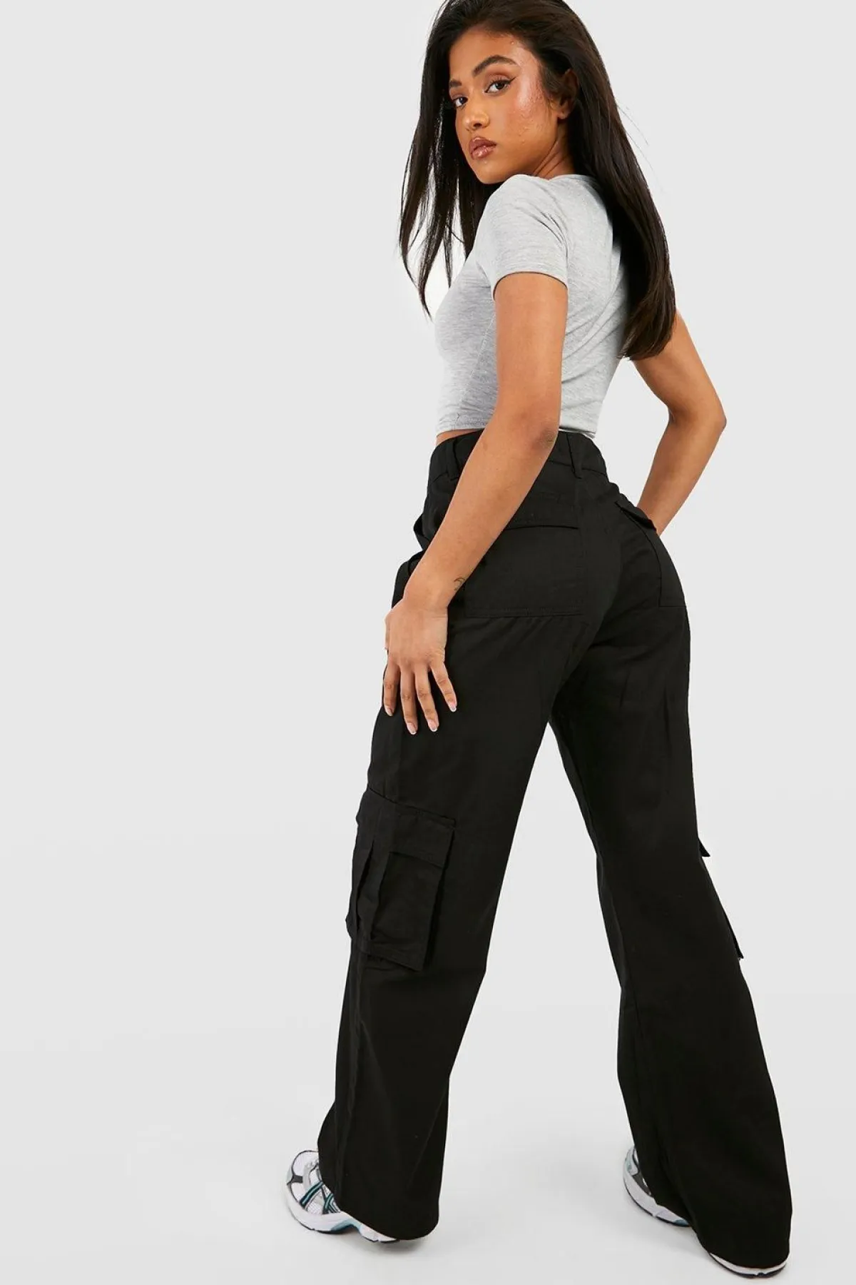 boohoo Petite Pantalon Cargo à Taille Haute en Twill et Coupe Droite<Femme Pantalons
