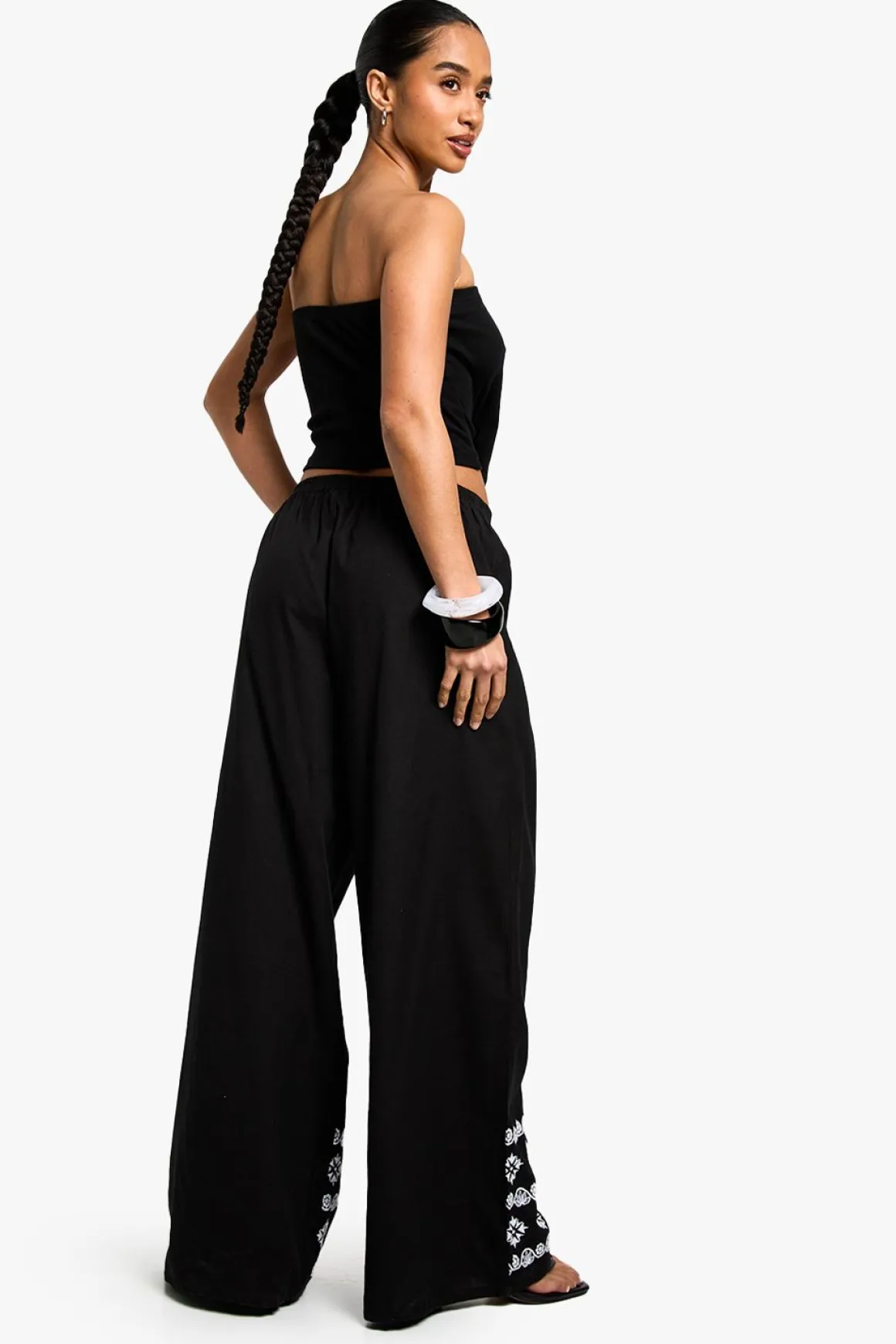Petite Pantalon à jambes larges avec ourlet brodé