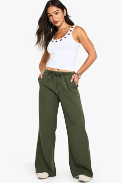 boohoo Petite Pantalon tissé à taille élastiquée et jambe droite<Femme Pantalons