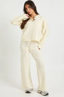 Petite pull en maille surdimensionné à col boutonné et pantalon à jambe droite coordonné