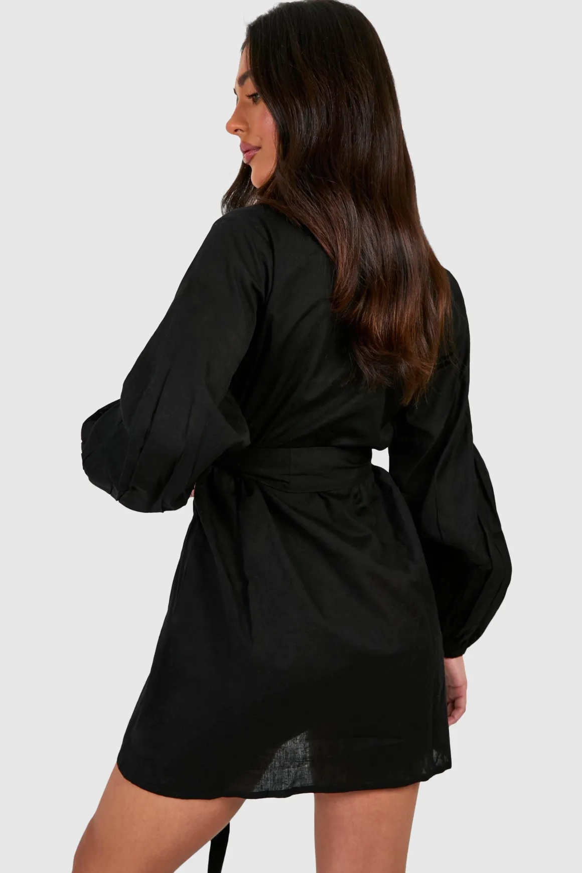 Petite robe chemise à ceinture effet lin