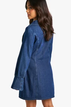 Petite Robe Chemise en Jean avec Détail sur Petit Col