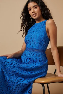 Oasis Petite Robe En Dentelle À Col Licou<Femme Robes Mi-Longues|Satin Et Dentelle