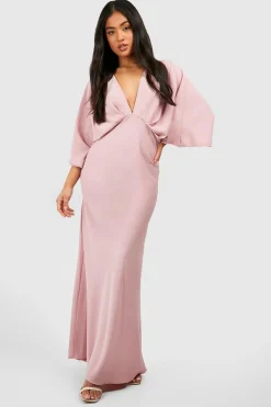 boohoo Petite robe maxi à coupe biaisée et manches d’ange<Femme Robes|Robes Noires Nouées