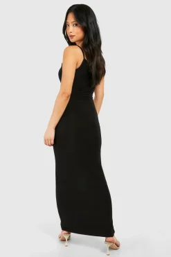 Petite robe maxi à encolure ronde et fines bretelles
