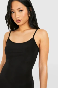 Petite robe maxi à encolure ronde et fines bretelles