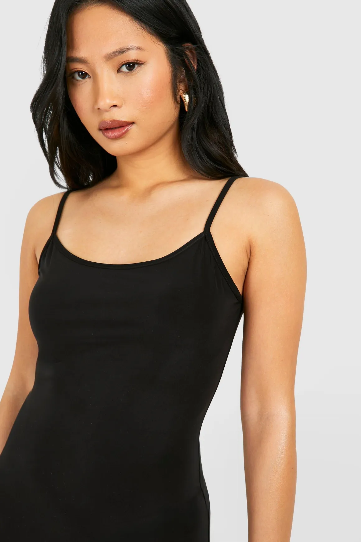 Petite robe maxi à encolure ronde et fines bretelles
