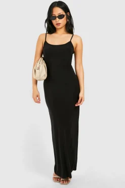 Petite robe maxi à encolure ronde et fines bretelles