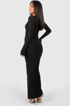 Petite Robe Maxi en Slinky à encolure scoop et manches longues