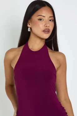 Petite robe midaxi à panneaux froncés et encolure halterneck