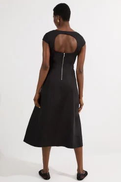 Petite Robe Midi Ajustée en Lin Premium avec Détails Pintuck et Jupe Pleine