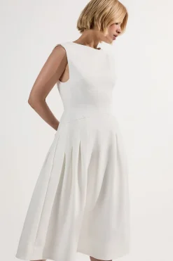 Petite robe midi ajustée en tissu stretch compact, dos ouvert, jupe pleine