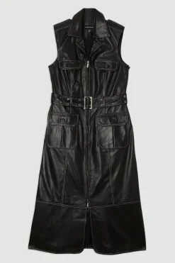 Petite robe midi sans manches en cuir à couture contrastée et ceinture