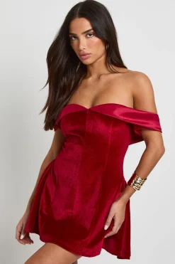 Petite robe mini Bardot en velours